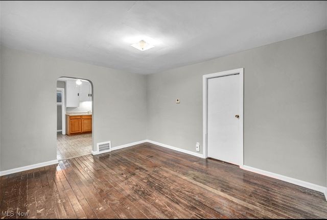 6226 W Maple Avenue, Geneva, OH 44041