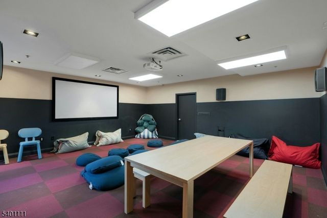 102 Christopher Columbus Dr 803, Jersey City, NJ 07302