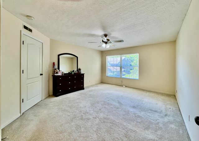 2276 Edenderry Drive, 300, Crescent Springs, KY 41017