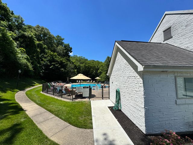 2276 Edenderry Drive, 300, Crescent Springs, KY 41017