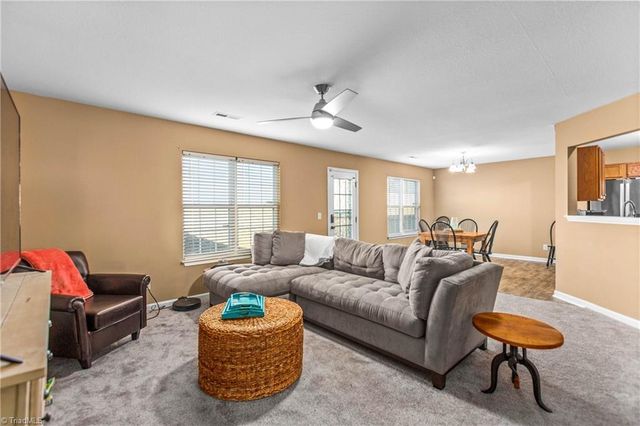 805 Forest Crest Drive, Greensboro, NC 27406