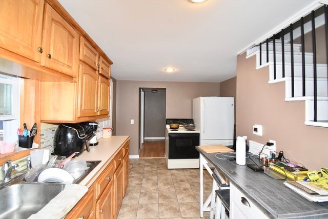 338 Wilbraham Rd, Hampden, MA 01036