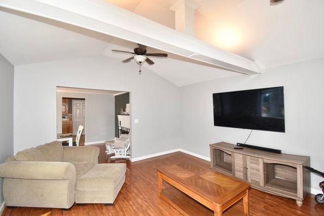 338 Wilbraham Rd, Hampden, MA 01036