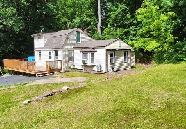 338 Wilbraham Rd, Hampden, MA 01036