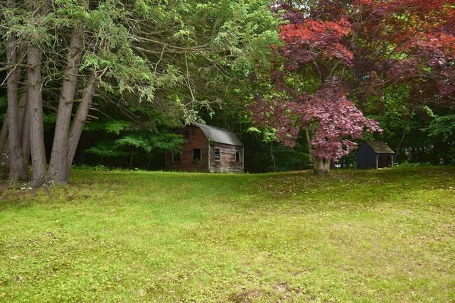 338 Wilbraham Rd, Hampden, MA 01036