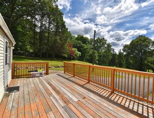 338 Wilbraham Rd, Hampden, MA 01036