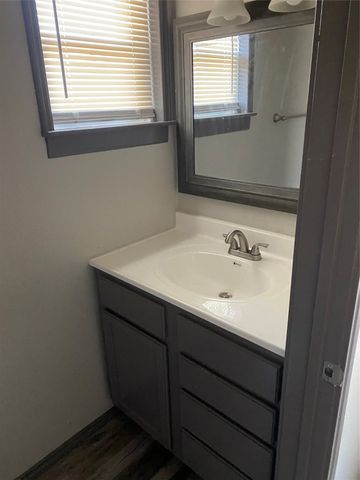 820 Keysville Avenue B, Desoto, TX 75115