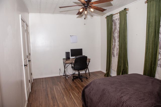 354 W 550 S, Boone Grove, IN 46302