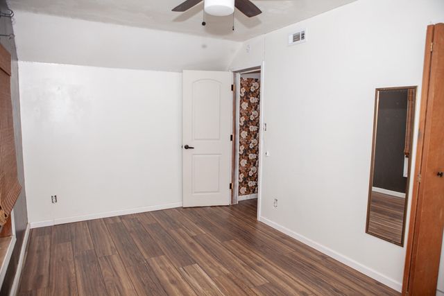 354 W 550 S, Boone Grove, IN 46302