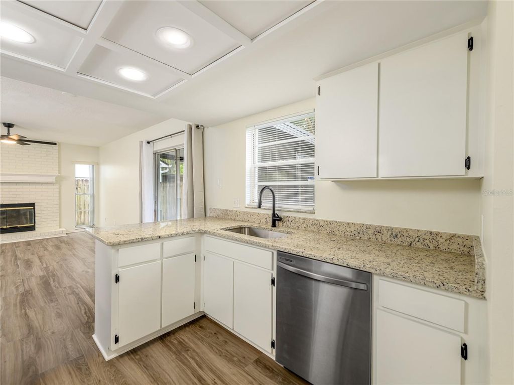 Image 11 of property listing at 9703 FOX HOLLOW ROAD, Tampa, FL 33647