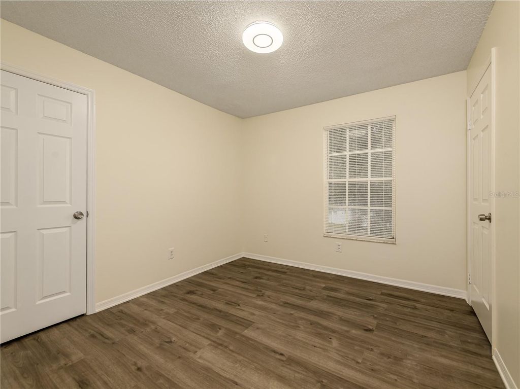 Image 21 of property listing at 9703 FOX HOLLOW ROAD, Tampa, FL 33647