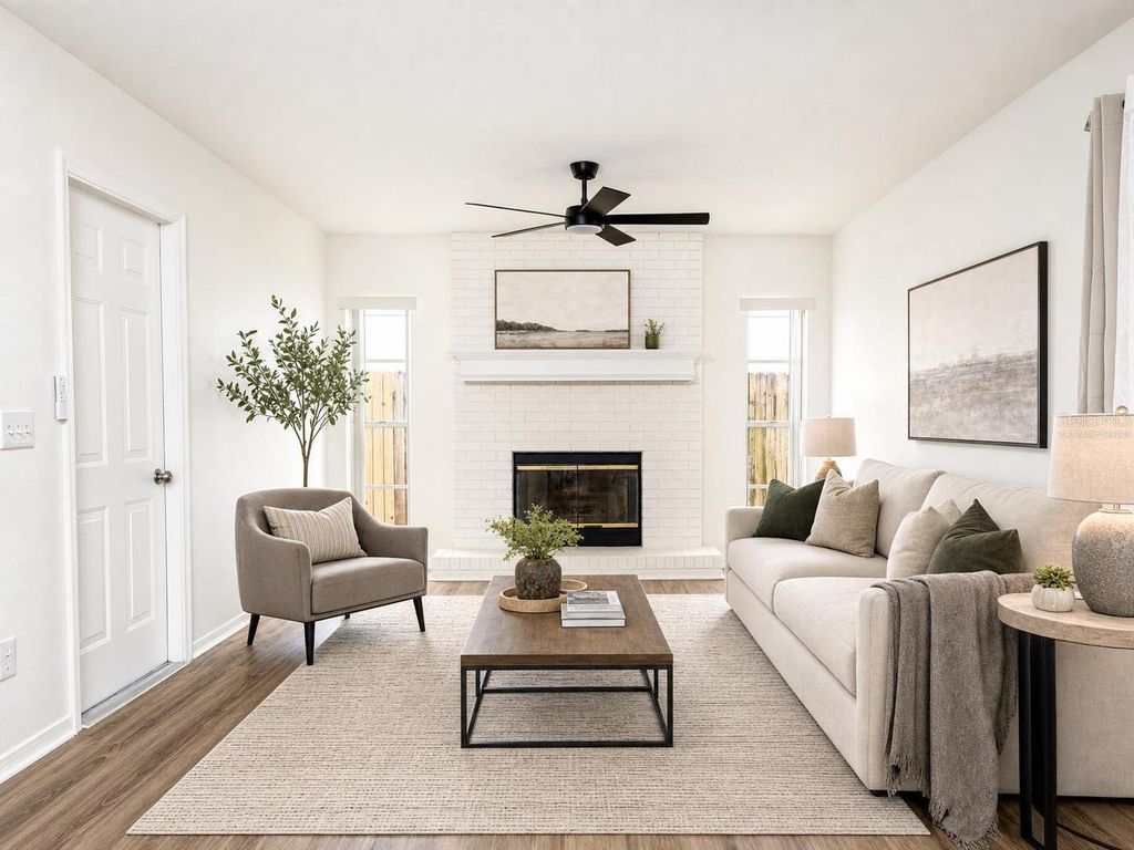Image 5 of property listing at 9703 FOX HOLLOW ROAD, Tampa, FL 33647