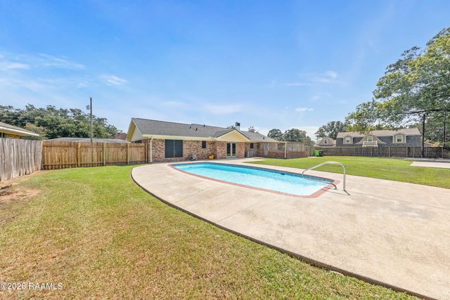 403 Gaston Street, Breaux Bridge, LA 70517