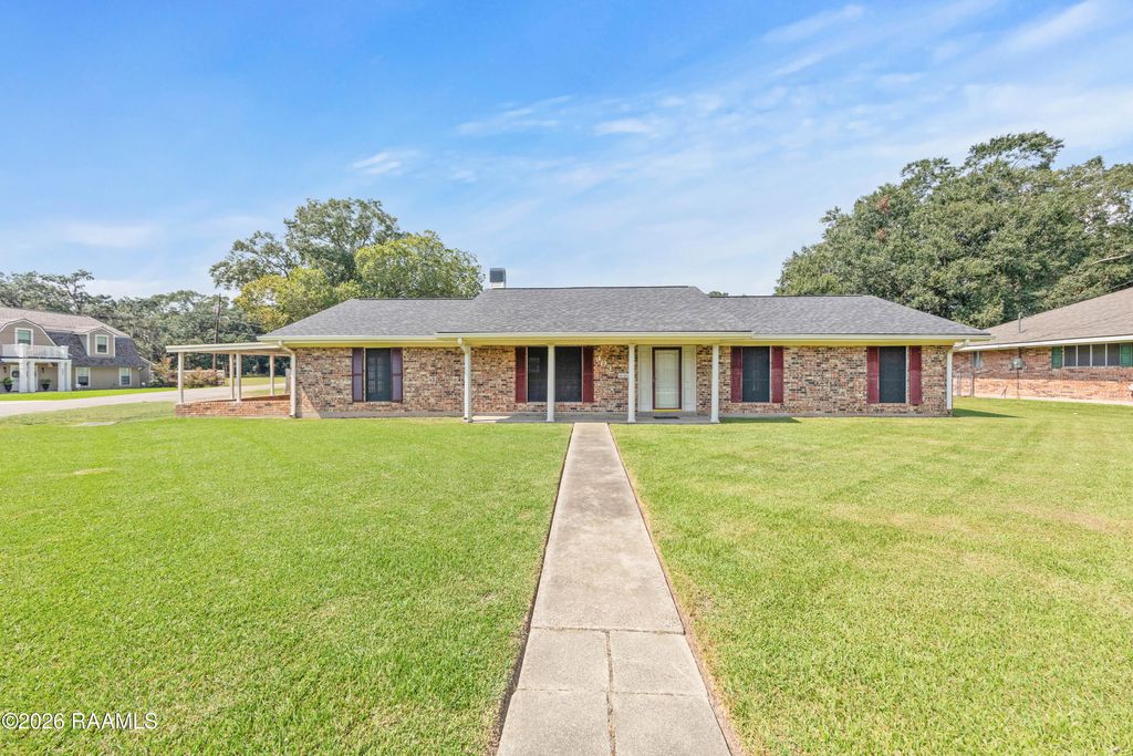 403 Gaston Street, Breaux Bridge, LA 70517