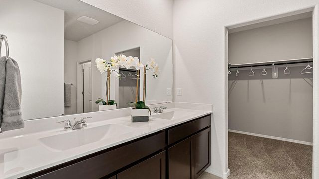 6045 Diebenkorn Drive SE, Albuquerque, NM 87106