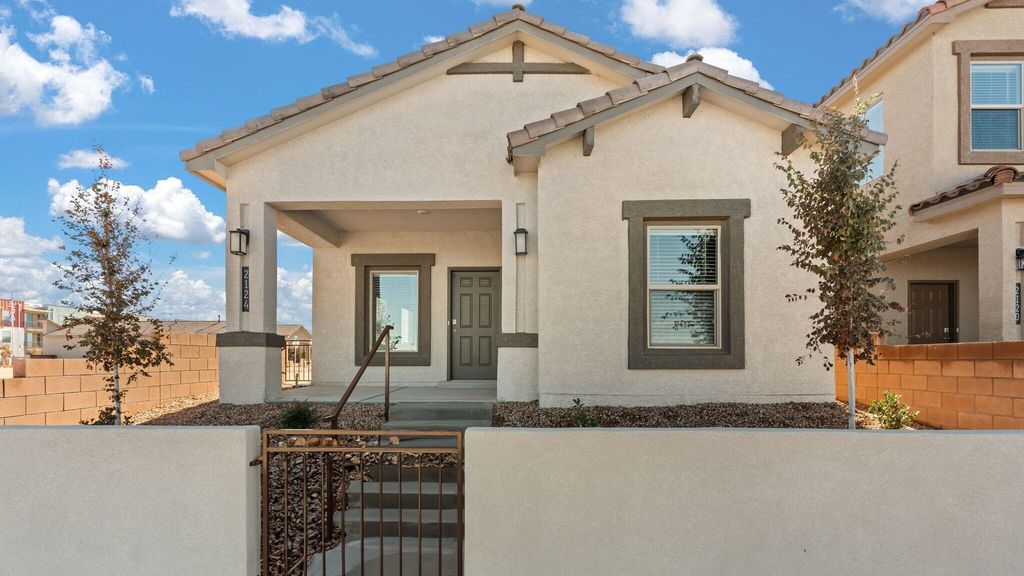 6045 Diebenkorn Drive SE, Albuquerque, NM 87106