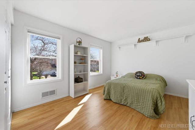 1462 Adams Avenue, St. Charles, IL 60174