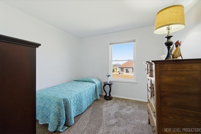 1462 Adams Avenue, St. Charles, IL 60174