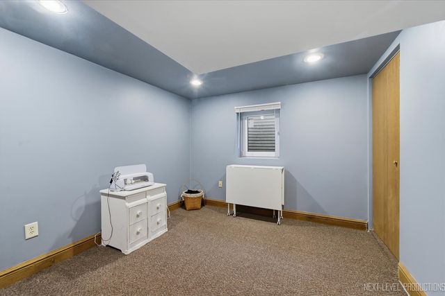 1462 Adams Avenue, St. Charles, IL 60174