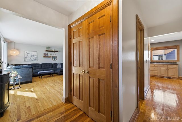 1462 Adams Avenue, St. Charles, IL 60174