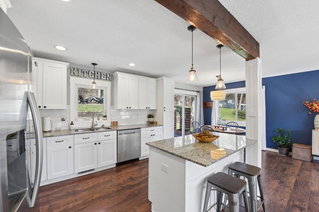 244 Quehl Avenue N, Lakeland, MN 55043