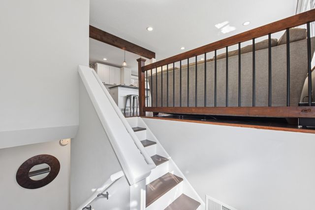 244 Quehl Avenue N, Lakeland, MN 55043