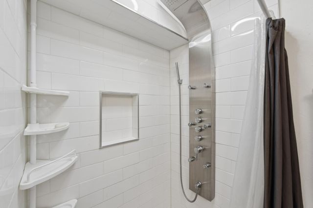 244 Quehl Avenue N, Lakeland, MN 55043