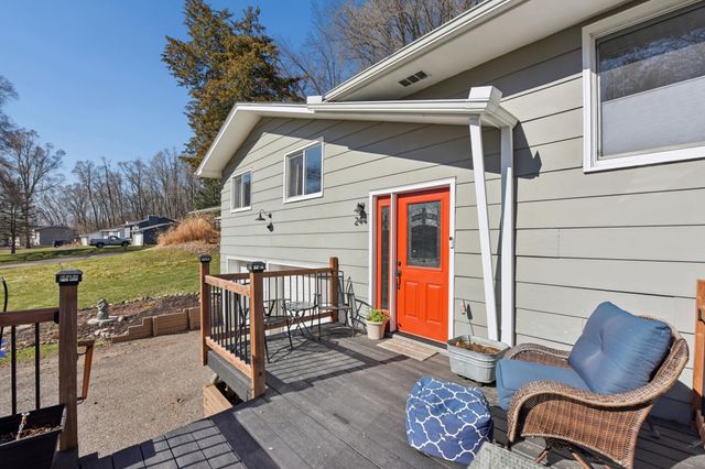 244 Quehl Avenue N, Lakeland, MN 55043