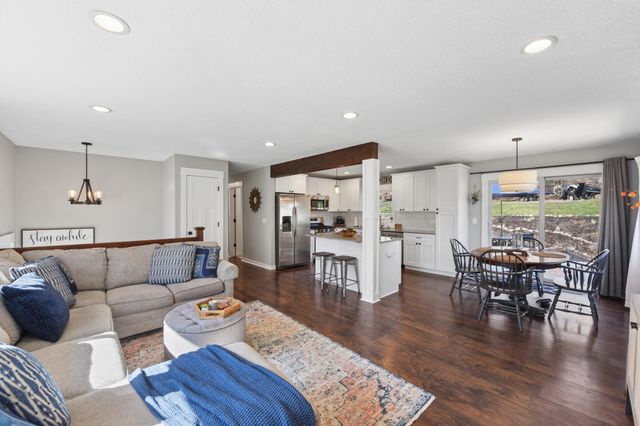 244 Quehl Avenue N, Lakeland, MN 55043