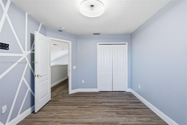 12502 LAKE VISTA DR, Tampa, FL 33534