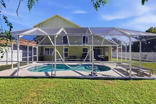 12502 LAKE VISTA DR, Tampa, FL 33534