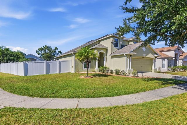 12502 LAKE VISTA DR, Tampa, FL 33534