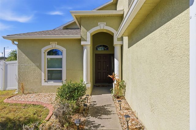 12502 LAKE VISTA DR, Tampa, FL 33534