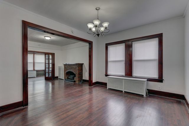 1825 S 8th Avenue, Maywood, IL 60153