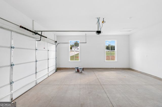 26 Cherokee Court, Good Hope, GA 30641