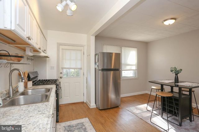 8325 HILLENDALE RD, Parkville, MD 21234