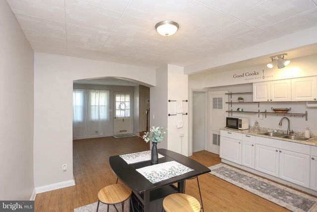 8325 HILLENDALE RD, Parkville, MD 21234