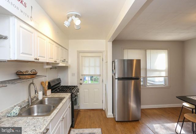8325 HILLENDALE RD, Parkville, MD 21234