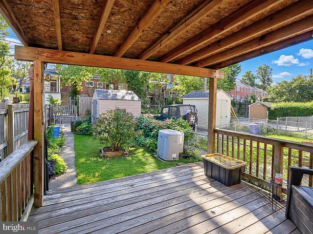 8325 HILLENDALE RD, Parkville, MD 21234