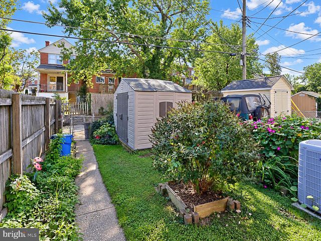 8325 HILLENDALE RD, Parkville, MD 21234