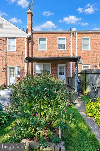 8325 HILLENDALE RD, Parkville, MD 21234