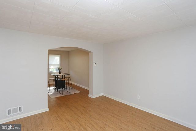8325 HILLENDALE RD, Parkville, MD 21234