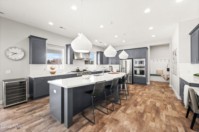 6880 N Greenfield Drive, Park City, UT 84098