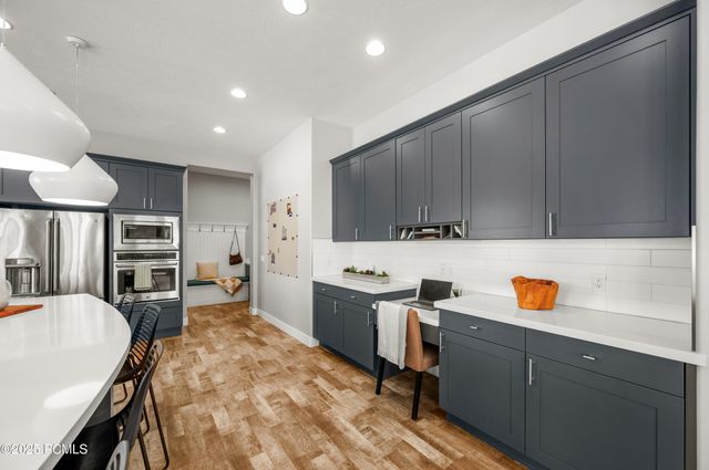 6880 N Greenfield Drive, Park City, UT 84098