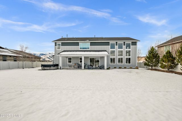 6880 N Greenfield Drive, Park City, UT 84098