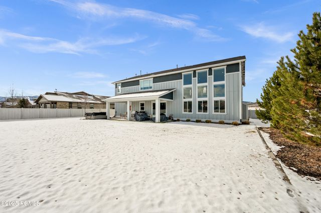 6880 N Greenfield Drive, Park City, UT 84098