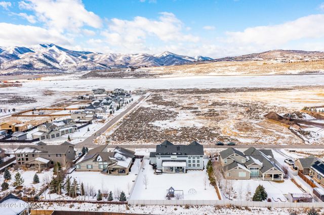 6880 N Greenfield Drive, Park City, UT 84098