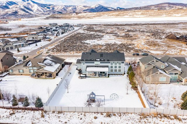 6880 N Greenfield Drive, Park City, UT 84098