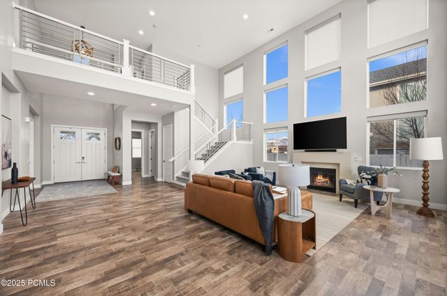 6880 N Greenfield Drive, Park City, UT 84098