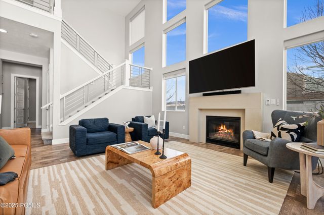 6880 N Greenfield Drive, Park City, UT 84098